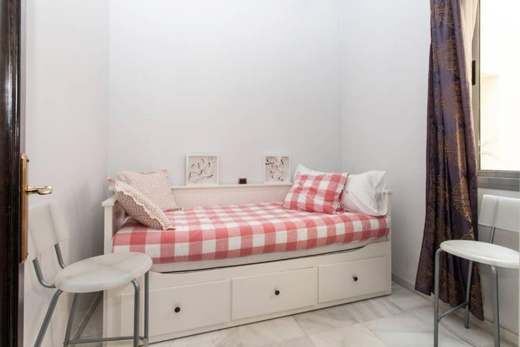 Apartamento Alfareria Sevilla Bagian luar foto